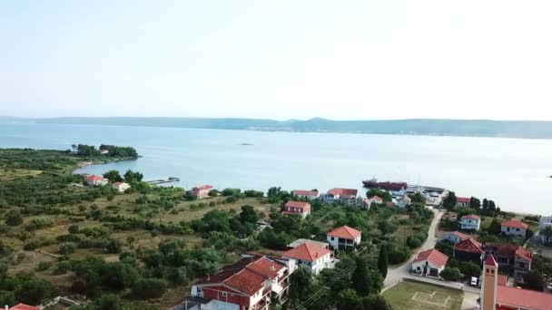 Luchtfoto Vliegen Mooie Groene Dorp Mrljane Eiland Pasman Beschoten Vakantie — Stockvideo