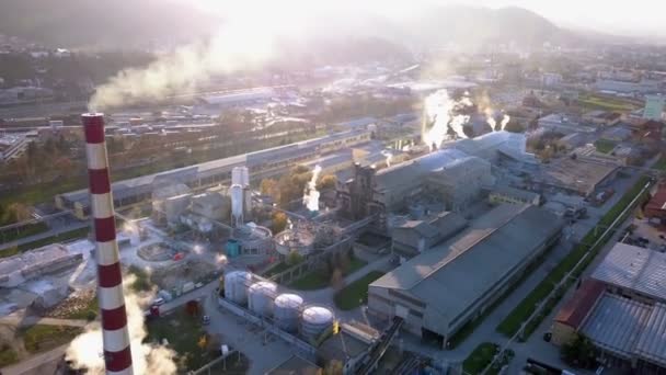 Voando cidade redonda — Vídeo de Stock