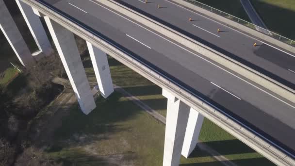 Latająca arround autostrady — Wideo stockowe
