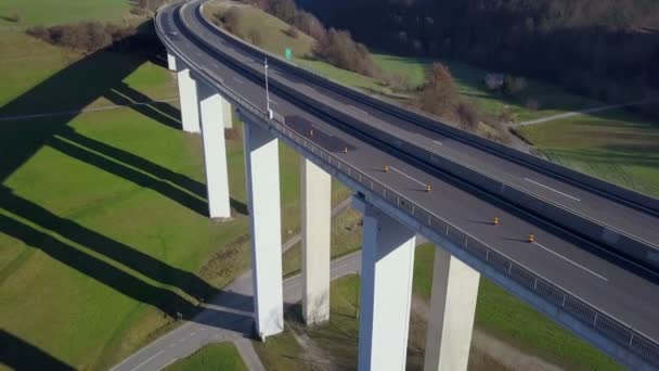 Voando rodovia arround — Vídeo de Stock