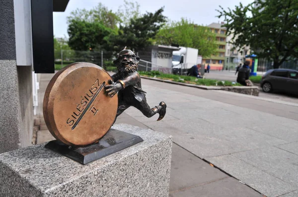 Famous Small Dwarf Silesiusz Gnome Statue Figurine Wroclaw Poland — Stock Photo, Image