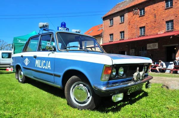 Fso Fiat 125P Milicja Coche Época Komunista Coche Clásico Polaco — Foto de Stock