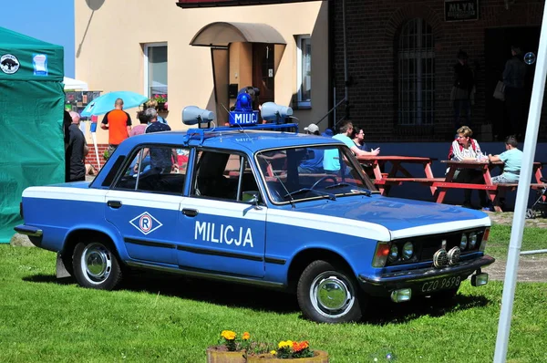 Fso Fiat 125P Milicja Coche Época Komunista Coche Clásico Polaco — Foto de Stock