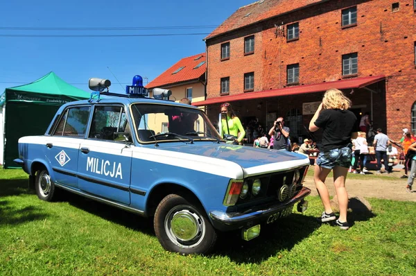 Fso Fiat 125P Milicja Coche Época Komunista Coche Clásico Polaco — Foto de Stock