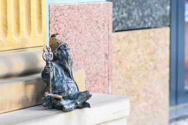 Cüce, Wroclaw Ünlü cüce minyatür heykeli. Wroclaw Polonya,