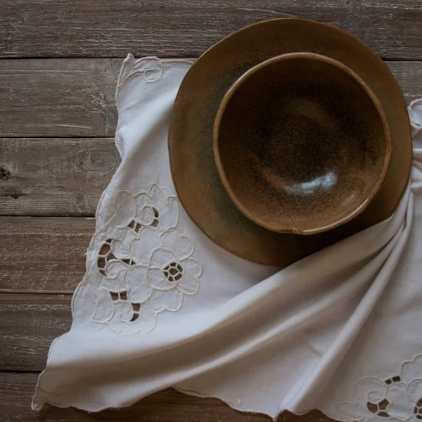 vintage peçeteye kil el yapımı kase