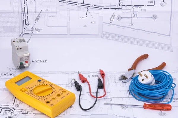 Elektryk Zasób Graficzny Planem Domu Urządzeń Elektrycznych Dla Elektryka — Zdjęcie stockowe