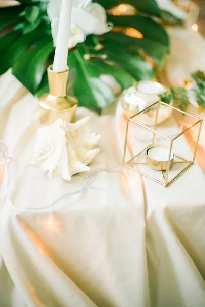 Elemente Der Hochzeitsdekoration Tropischen Stil Boudoir Dekorationen Mit Tropischen Blättern — Stockfoto
