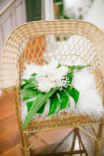 Buquê Casamento Rosas Brancas Orquídeas Decoração Casamento Suas Flores Folhas — Fotografia de Stock