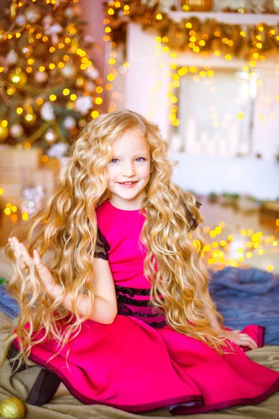 Cute Little Girl Long Curly Blond Hair Home Christmas Tree — Stock Photo, Image