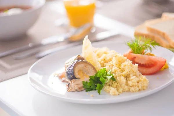 Bulgur Aux Légumes Petits Pains Poisson Cuit Four Avec Maïs — Photo