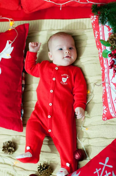 Copil Primul Crăciun Bebeluş Frumos Sărbătoreşte Crăciunul Sărbătorile Anul Nou — Fotografie, imagine de stoc