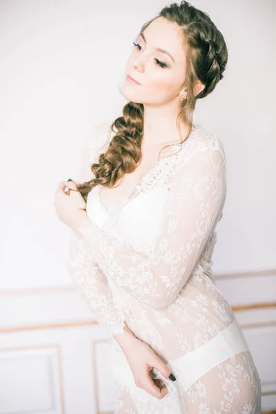 Young Cute Bride Beautiful Hair Morning Home White Lace Negligee — Stock Photo, Image