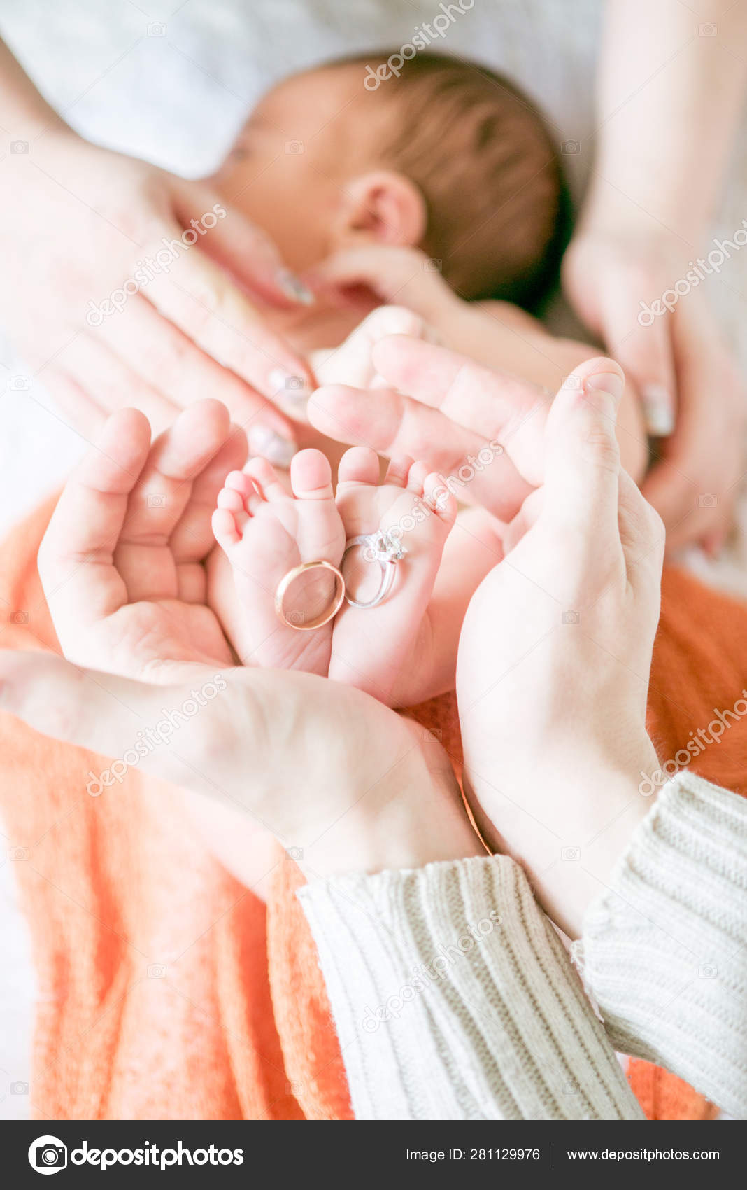 Fotos De Los Pies Los Ninos Manos Madre Padre Madre Padre Hijo Imagen De C Capable97