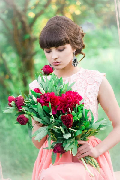 Attractive Young Girl Long Dress Bouquet Burgundy Peonies Her Hands — Stock Photo, Image