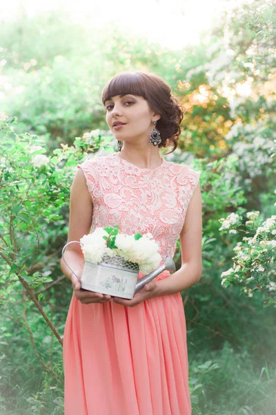 Young Attractive Girl Long Dress White Flowers Her Hands Summer — Stock Photo, Image