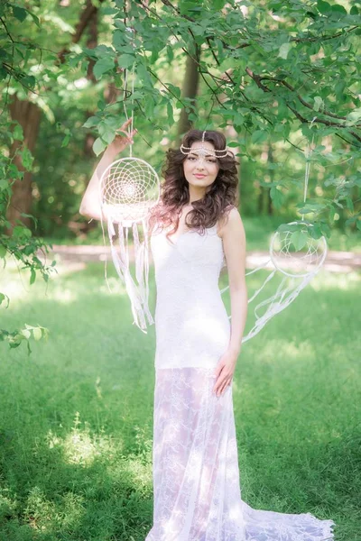 Young Attractive Girl Long White Dress Beautiful Hairstyle White Dream — Stock Photo, Image