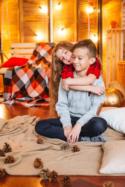 Cute Little Sister Long Hair Older Brother Autumn Scenery Pumpkins — Stock Photo, Image