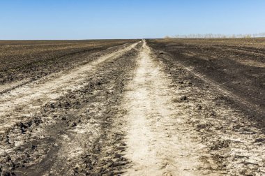 ülkenin kırsal yol