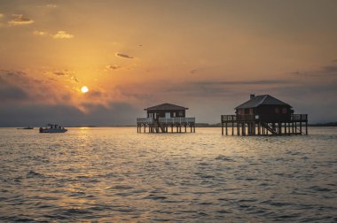 Balıkçılar evler Bassin Arcachon, Cabanes Tchanquees, havadan görünümü, Fransa, Avrupa