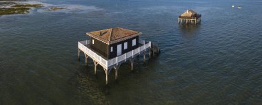 Balıkçılar evler Bassin Arcachon, Cabanes Tchanquees, havadan görünümü, Fransa, Avrupa