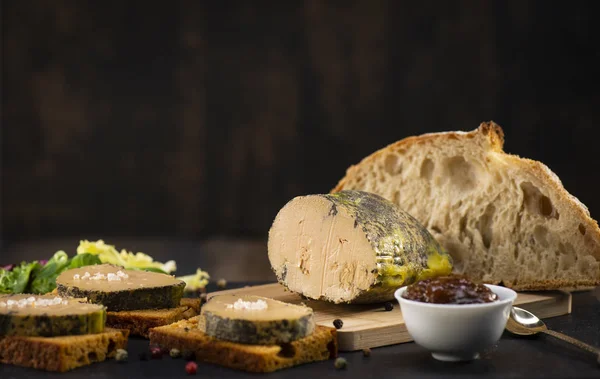 Kaz ciğeri ve zencefilli kek, Bordeaux, Fransa