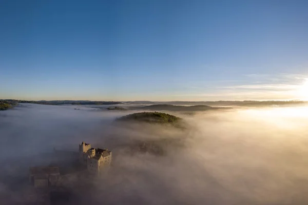 Chateau Beynac Nebel Frühen Morgen Perigord Noir Dordogne Aquitaine Frankreich — Stockfoto