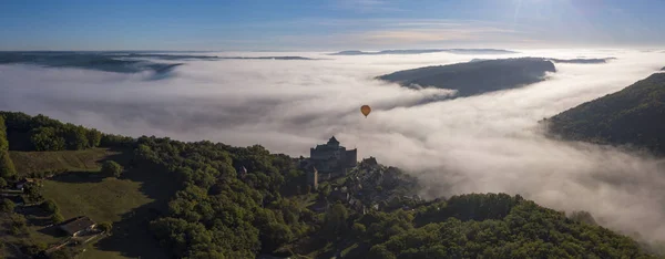 Castle Castelnaud Dordogne Floden Frankrike Dimma Soluppgång Europa — Stockfoto