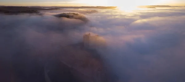 Chateau Beynac Nebel Frühen Morgen Perigord Noir Dordogne Aquitaine Frankreich — Stockfoto