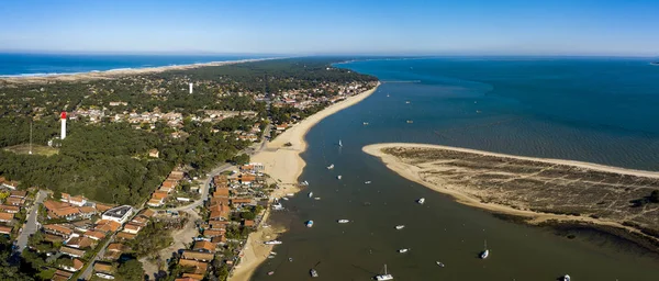 Havadan görünümü, balıkçı köyü ve Mimbeau Beach, Cap Ferret, Arcachon Basin, Lege Cap Feret, Gironde