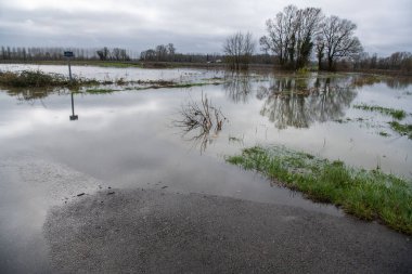 LANGOIRAN, LANGOIRA KUŞAĞI 'NIN Akışı, GARONNE Nehrinden Suyun Yükselişi, Mart 2020, Çukur ÇAkışı
