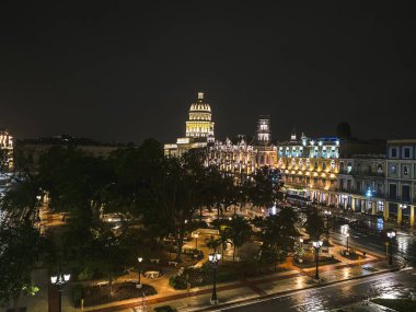 Havana, Küba, Şubat 2020 Havana, Park Central Oteli 'nin ve Capitol' ün manzarası.