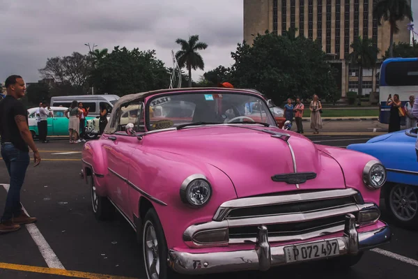 Habana Cuba Febrero 2020 Coches Antiguos Las Calles Ciudad Cerca —  Fotos de Stock