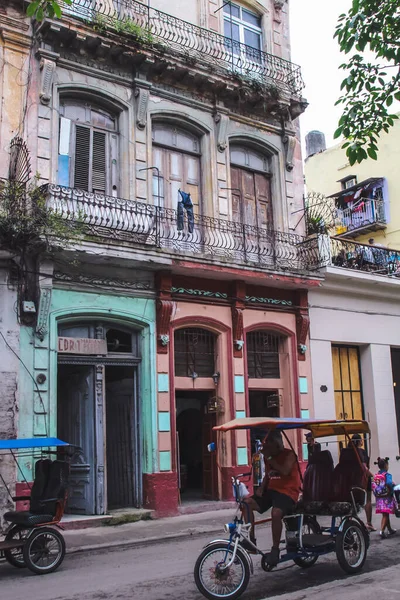 Havane Cuba Février 2020 Jeans Bleu Sèche Sur Balcon — Photo