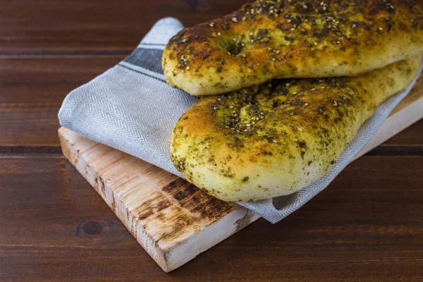 Chleb Atar Libański Lub Turecki Arabski Chleb Sumaka Oliwy Oliwek — Zdjęcie stockowe