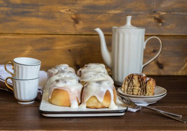 Tarçın geleneksel tatlı çörekler rulo