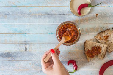 Geleneksel Fas sağlıklı baharatlı harissa