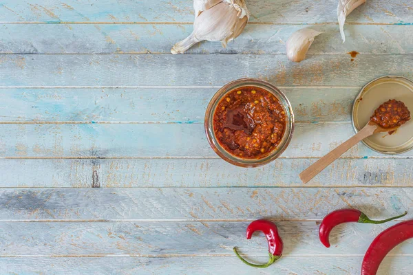 Geleneksel Fas sağlıklı baharatlı harissa