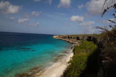 1000 Steps Bonaire clipart