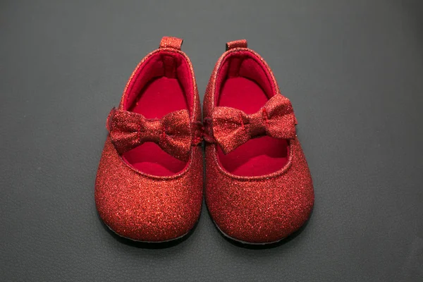 Chaussures Classiques Pour Enfants Rouges Chaussures Bébé — Photo