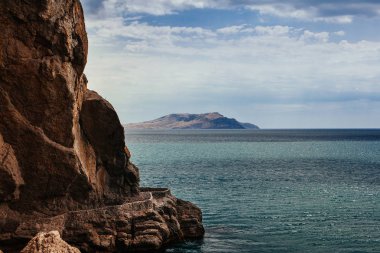 gündüz uçurumlar ve plaj