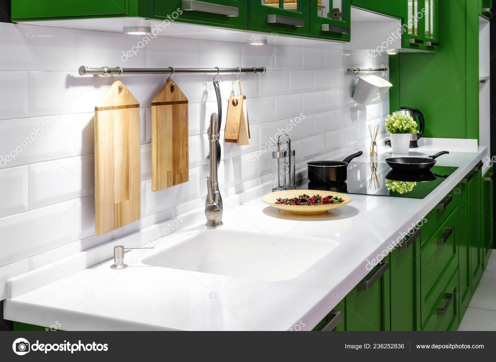 Acrylic Kitchen Sink Built Countertop Stock Photo by ©akhte-si 236252836