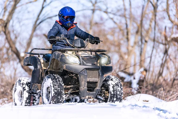 Viaja Invierno Atv Hermosa Naturaleza Invierno — Foto de Stock