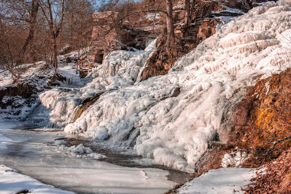 Замороженный Водопад Юрин Украина — стоковое фото