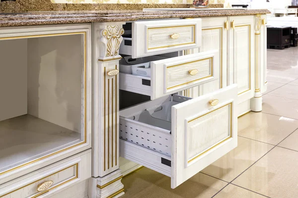 Klasik tarzı mutfak ve yemek odası iç bej pastoral renk