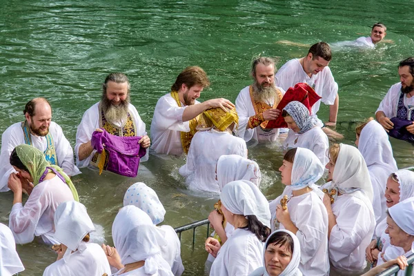 Israel Jordania 2016 Peregrinos Cristianos Durante Ceremonia Bautismo Río Jordán — Foto de Stock