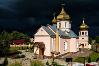 Ortodoks Kilisesi. Kavram - karşıt muhalefet zorlar