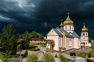 Ortodoks Kilisesi. Kavram - karşıt muhalefet zorlar