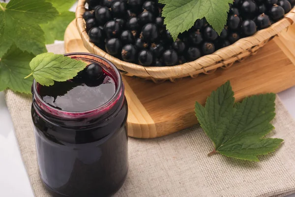 Siyah frenk üzümü reçeli, blackcurrants koruma