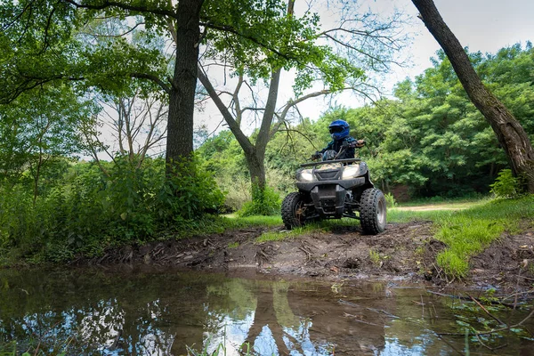 Kırmızı yolda bir ATV gezisi..